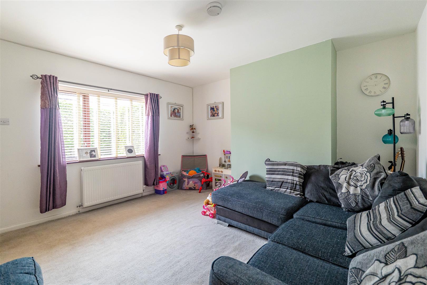 2 bed property in Rutland Avenue, Preston